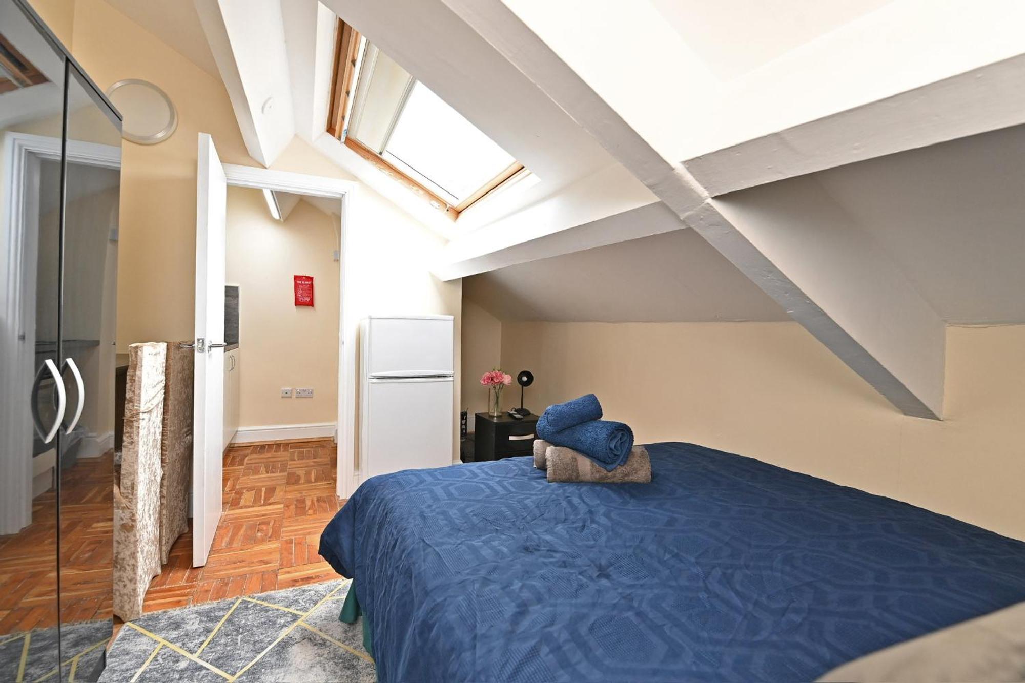 הודרספילד The Elm Wood Apartments חדר תמונה